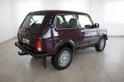 LADA 4x4 3 дв. 1.7 MT 8 кл. (Евро-4) (83 л. с.)