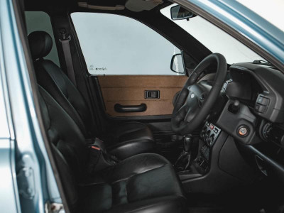 Land Rover Freelander 2.5 AT (177 л. с.)