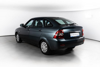 LADA Priora 1.6 MT 16 кл (Евро-3) (98 л. с.)
