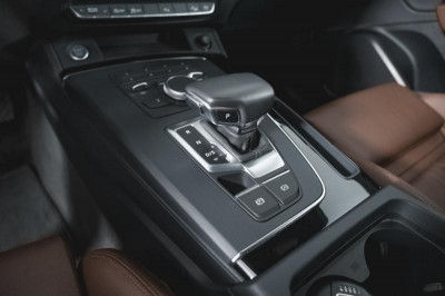 Audi Q5 2.0 TFSI S tronic quattro (249 л.с.)