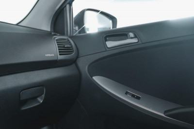 Hyundai Solaris 1.4 AT (107 л. с.)
