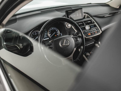 Lexus NX 200 2.0 CVT (151 л.с.) 4WD
