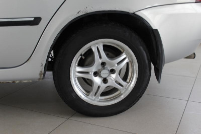 LADA Kalina 1.4 MT 16 кл (Евро-3) (89 л. с.)