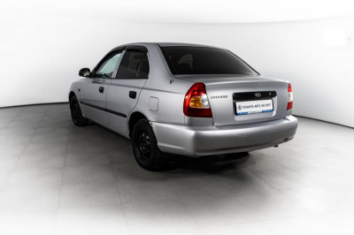 Hyundai Accent 1.5 AT (102 л.с.)