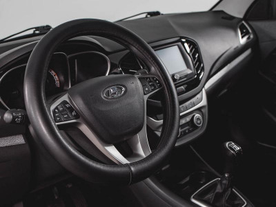 LADA Vesta 1.6 MT (106 л. с.)