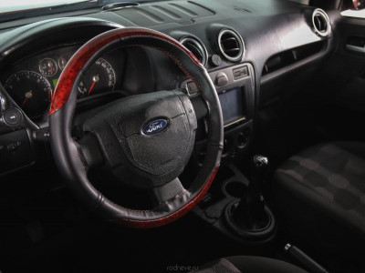 Ford Fusion 1.4 MT (80 л. с.)