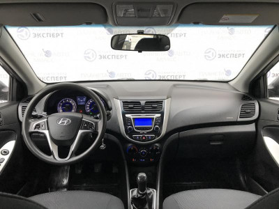 Hyundai Solaris 1.4 MT (107 л. с.)