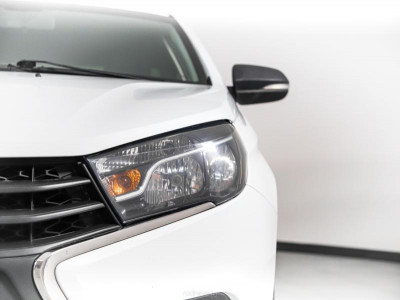 LADA Vesta 1.6 MT (106 л. с.)
