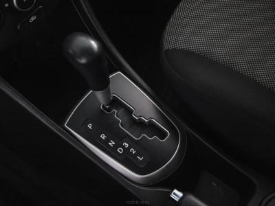Hyundai Solaris Хетчбек 1.4 AT (107 л. с.)