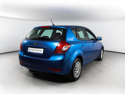 Kia Ceed 1.6 MT (126 л. с.)