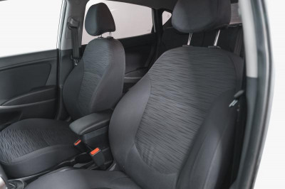 Hyundai Solaris Хетчбек 1.6 AT (123 л. с.)