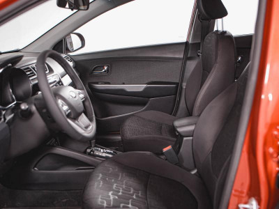 Kia Rio 1.6 AT (123 л. с.)