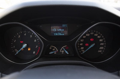 Ford Focus 1.6 MT (105 л. с.)