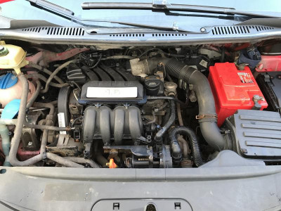 Volkswagen Caddy 1.6 MT (102 л. с.)