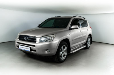 Toyota RAV4 2.0 MT (152 л.с.) 4WD