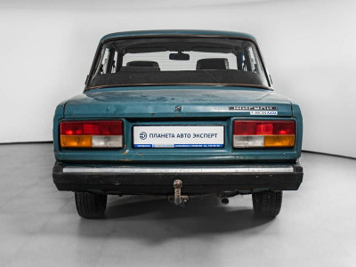 LADA 2107 1.6 MT (75 л. с.)