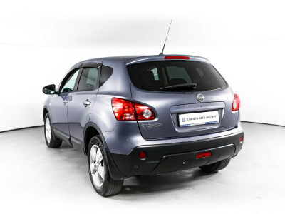 Nissan Qashqai 2.0 CVT FWD (140 л. с.)