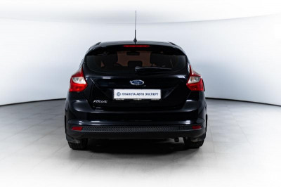 Ford Focus 1.6 PowerShift (105 л. с.)