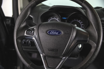 Ford EcoSport 1.6 МТ (122 л. с.)