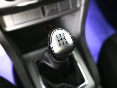 Ford Focus 1.6 MT (100 л. с.)