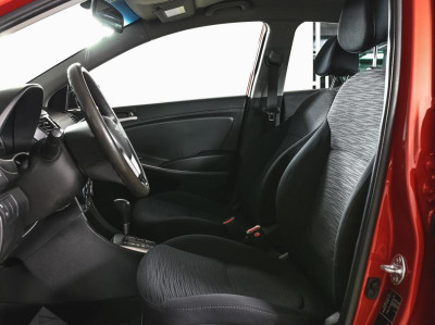 Hyundai Solaris 1.4 AT (107 л. с.)