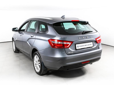 LADA Vesta SW 1.8 AMT (122 л.с.)