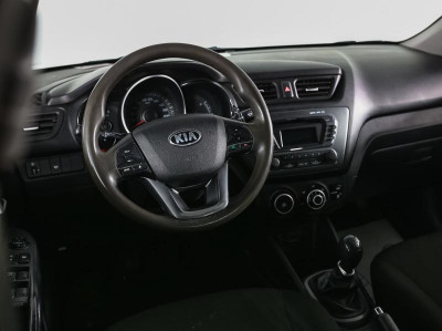 Kia Rio 1.6 MT (123 л. с.)