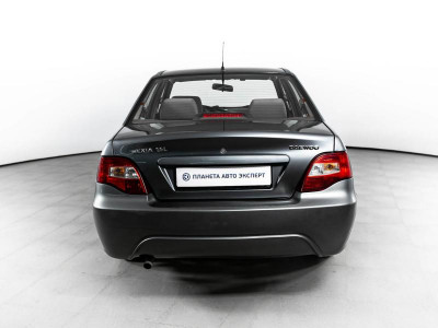 Daewoo Nexia 1.6 MT (109 л. с.)