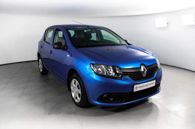 Renault Sandero 1.6 MT (82 л. с.)
