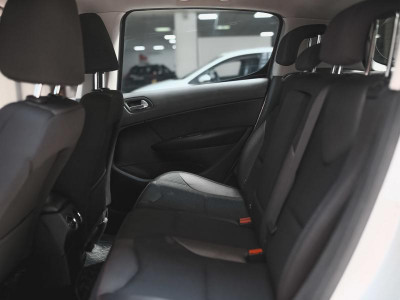 Peugeot 308 1.6 AT (120 л. с.)