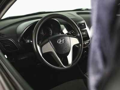 Hyundai Solaris 1.4 AT (107 л. с.)