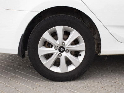 Hyundai Solaris 1.6 AT (123 л. с.)