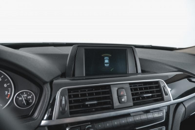 BMW 3 серия 320i AT (184 л. с.)