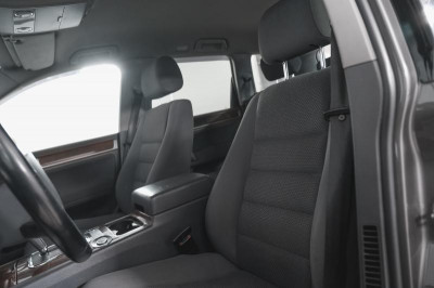 Volkswagen Touareg 3.0d AT (224 л.с.) 4WD