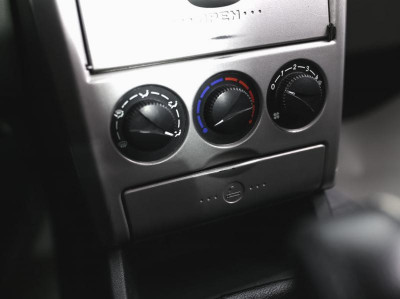LADA Priora 1.6 MT 16 кл (Евро-3) (98 л. с.)