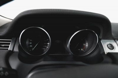 Land Rover Range Rover Evoque 2.2 TD4 9AT (150 л. с.)