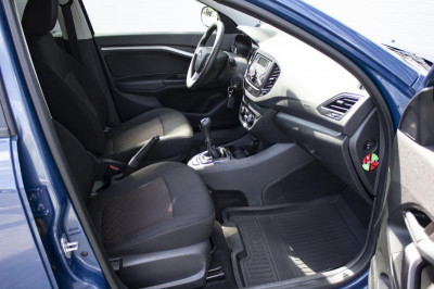 LADA Vesta 1.6 MT (106 л. с.)