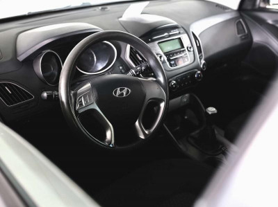 Hyundai ix35 2.0 MT 2WD (150 л. с.)