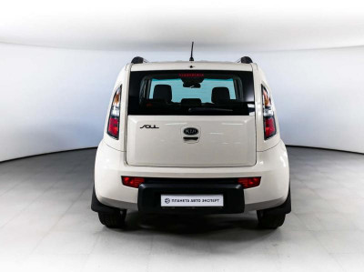 Kia Soul 1.6 MT (124 л. с.)