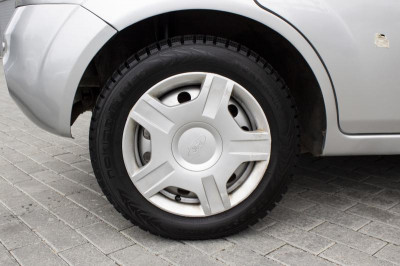 Ford Fiesta 1.4 AT (80 л.с.)