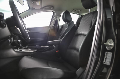 Mazda 3 1.6 AT (104 л. с.)