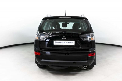 Mitsubishi Outlander 2.4 CVT 4WD (170 л. с.)