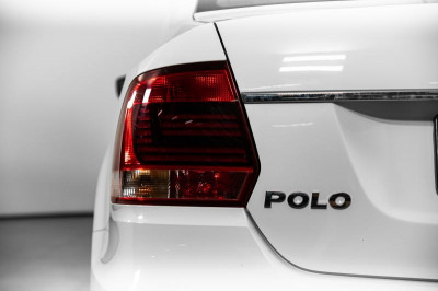 Volkswagen Polo 1.4 TSI AT (125 л. с.)