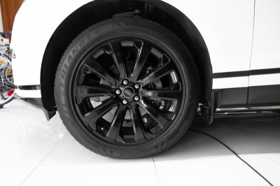 Land Rover Range Rover Velar 2.0 TD AT (180 л.с.)