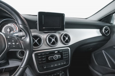 Mercedes-Benz GLA GLA 200 7G-DCT (156 л. с.)