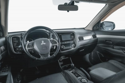 Mitsubishi Outlander 2.0 CVT 4WD (146 л. с.)