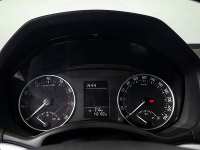ŠKODA Octavia 1.6 MPI AT (102 л. с.)