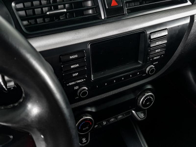 Kia Rio 1.6 MT (123 л. с.)