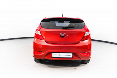 Hyundai Solaris 1.6 AT (123 л. с.)