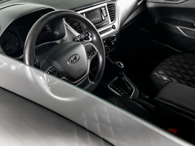 Hyundai Solaris 1.6 AT (123 л.с.)